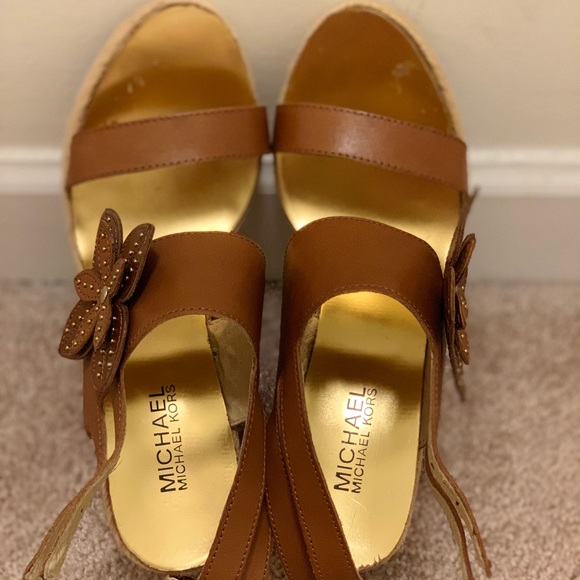 Michael Kors wedge sandal - Picture 2 of 7